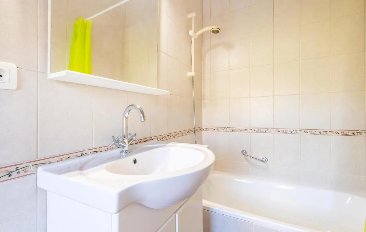 Stunning Home In Manilva Hébergement de vacances